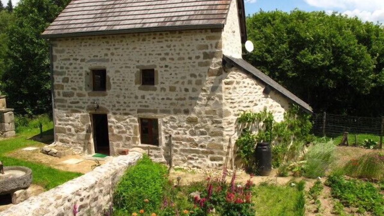 Photo of Outdoor in Saint-Yrieix-la-Montagne