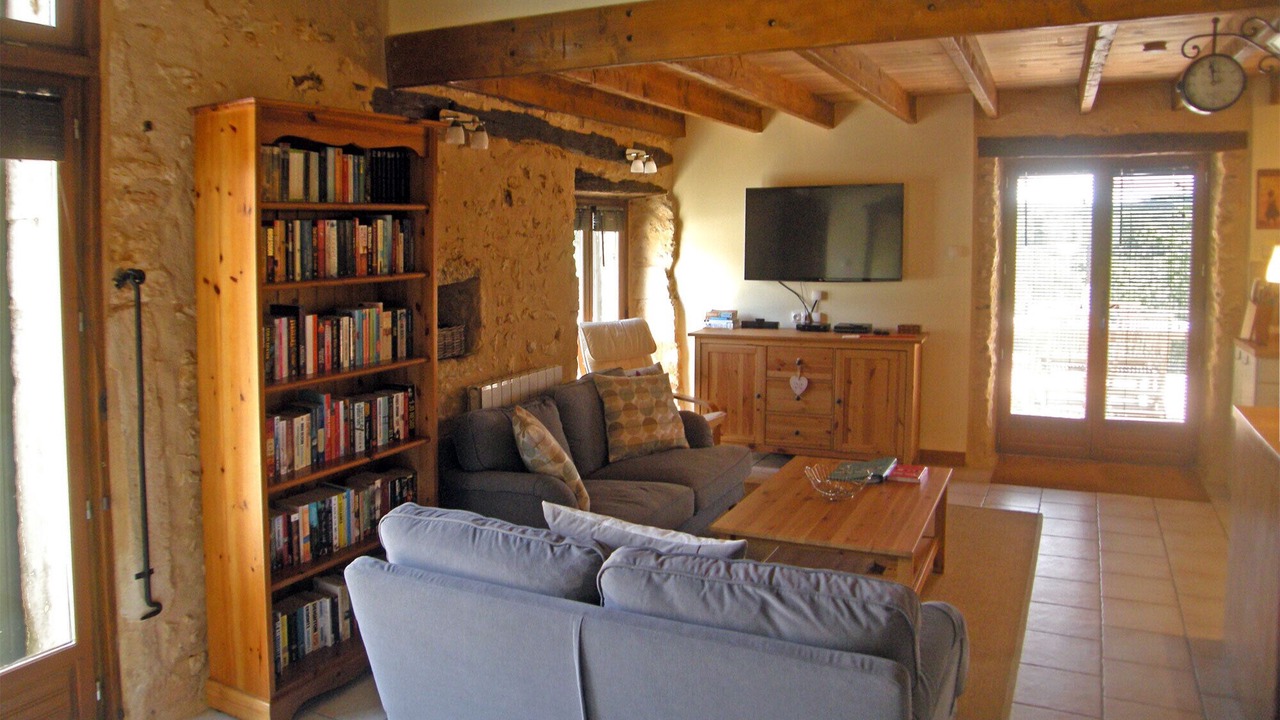 Photo of Livingroom in Saint-Laurent-des-Batons
