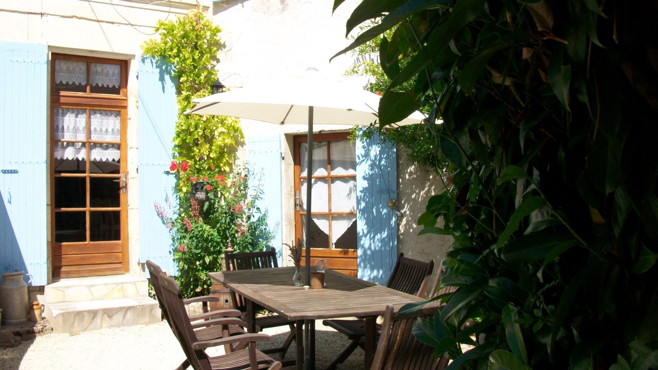 Photo of Outdoor in Avy