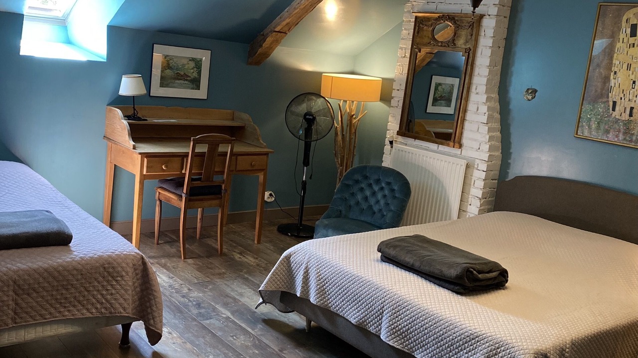 Photo of Bedroom in Cours-de-Pile