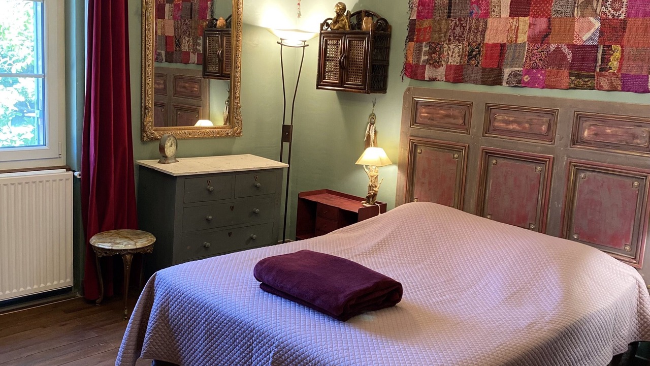 Photo of Bedroom in Cours-de-Pile