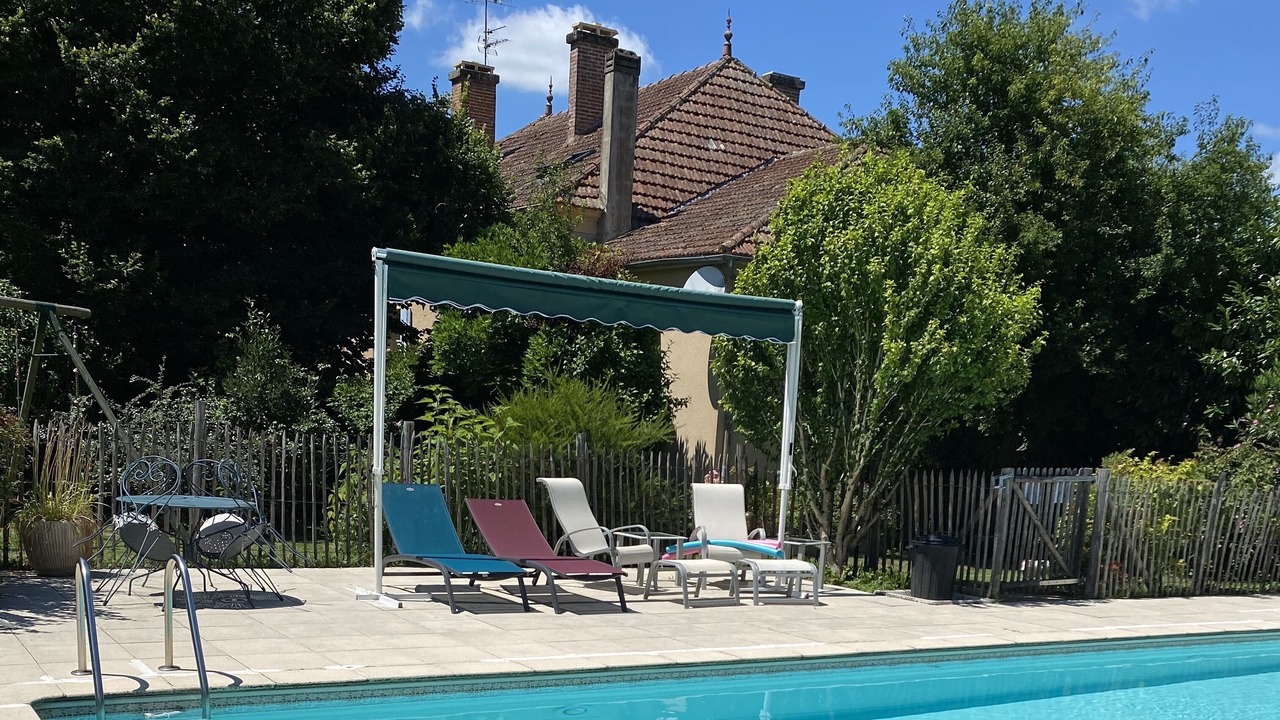 Photo of Outdoor in Cours-de-Pile