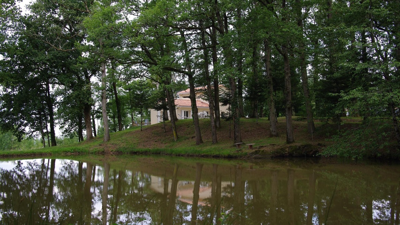 Photo of Outdoor in Nontron