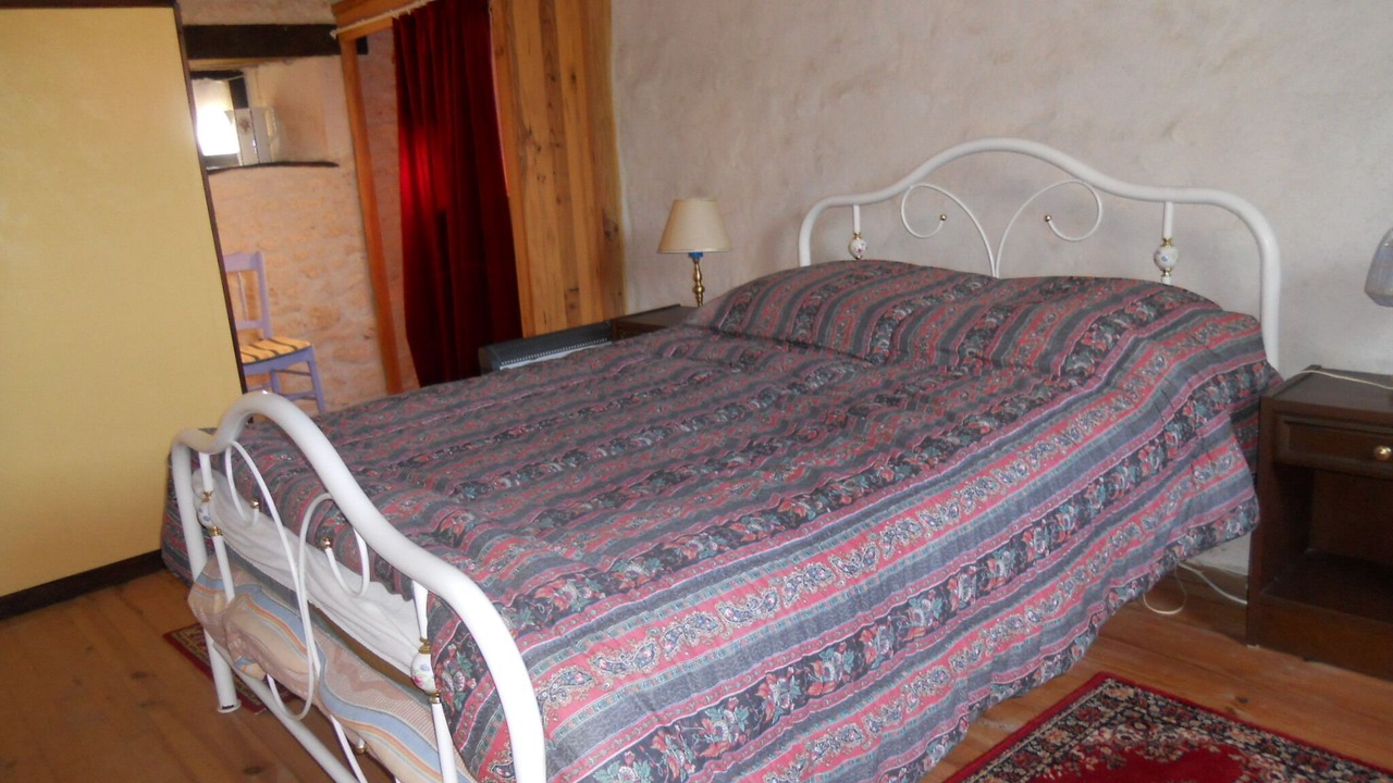 Photo of Bedroom in Champagne-le-Sec