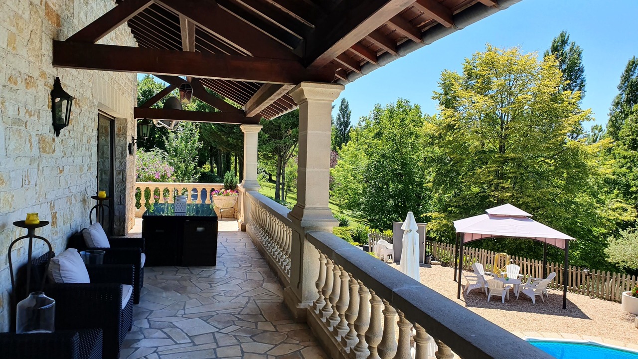 Photo of Patio Balcony in Nanteuil-de-Bourzac