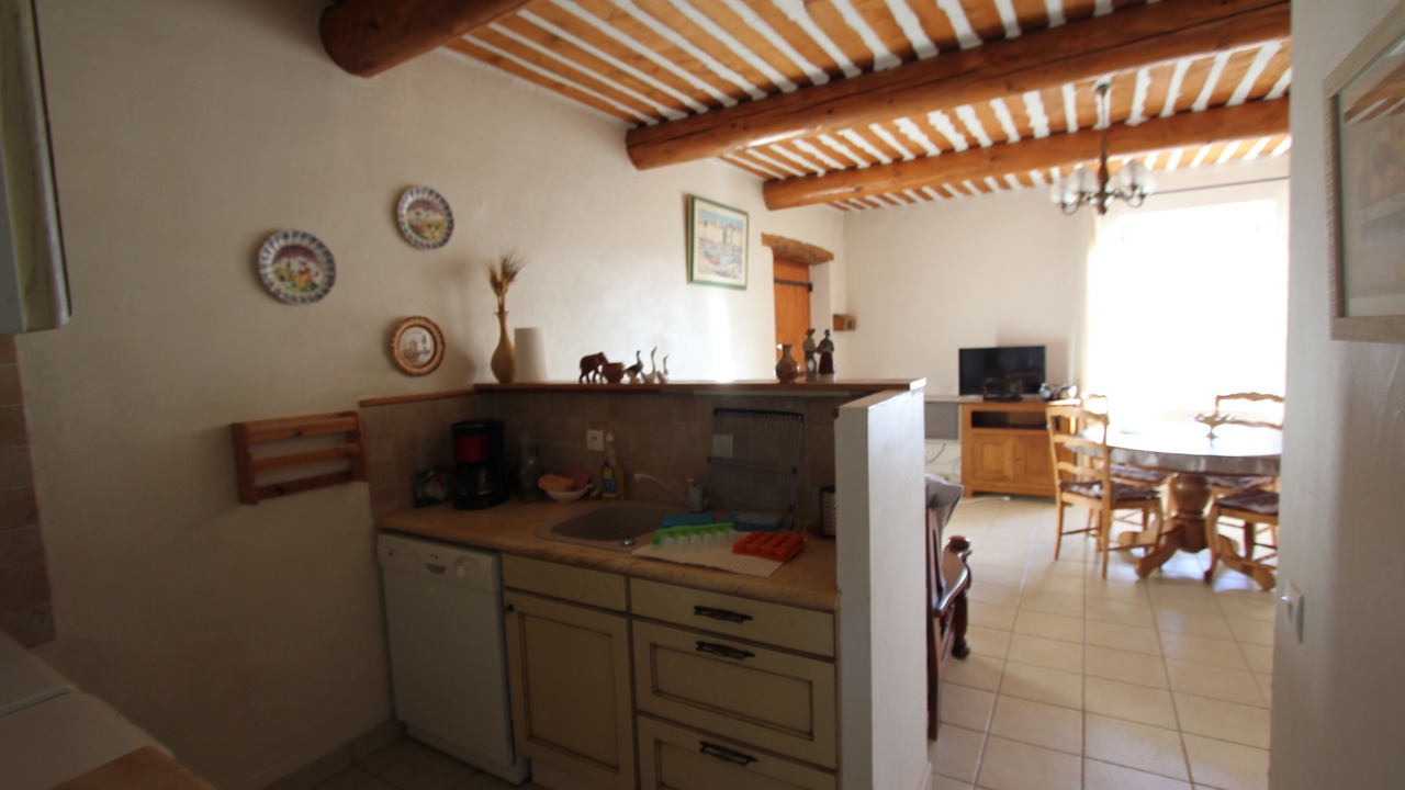 Photo of Kitchen in Cabrieres-d'Avignon