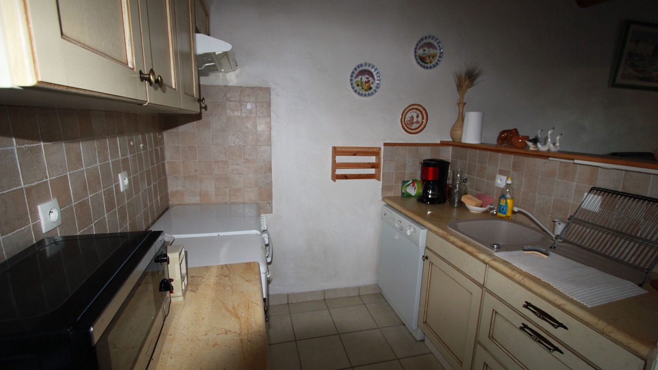 Photo of Kitchen in Cabrieres-d'Avignon