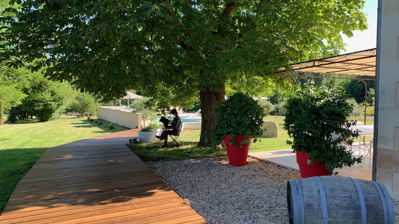 Photo of Patio Balcony in Escoussans