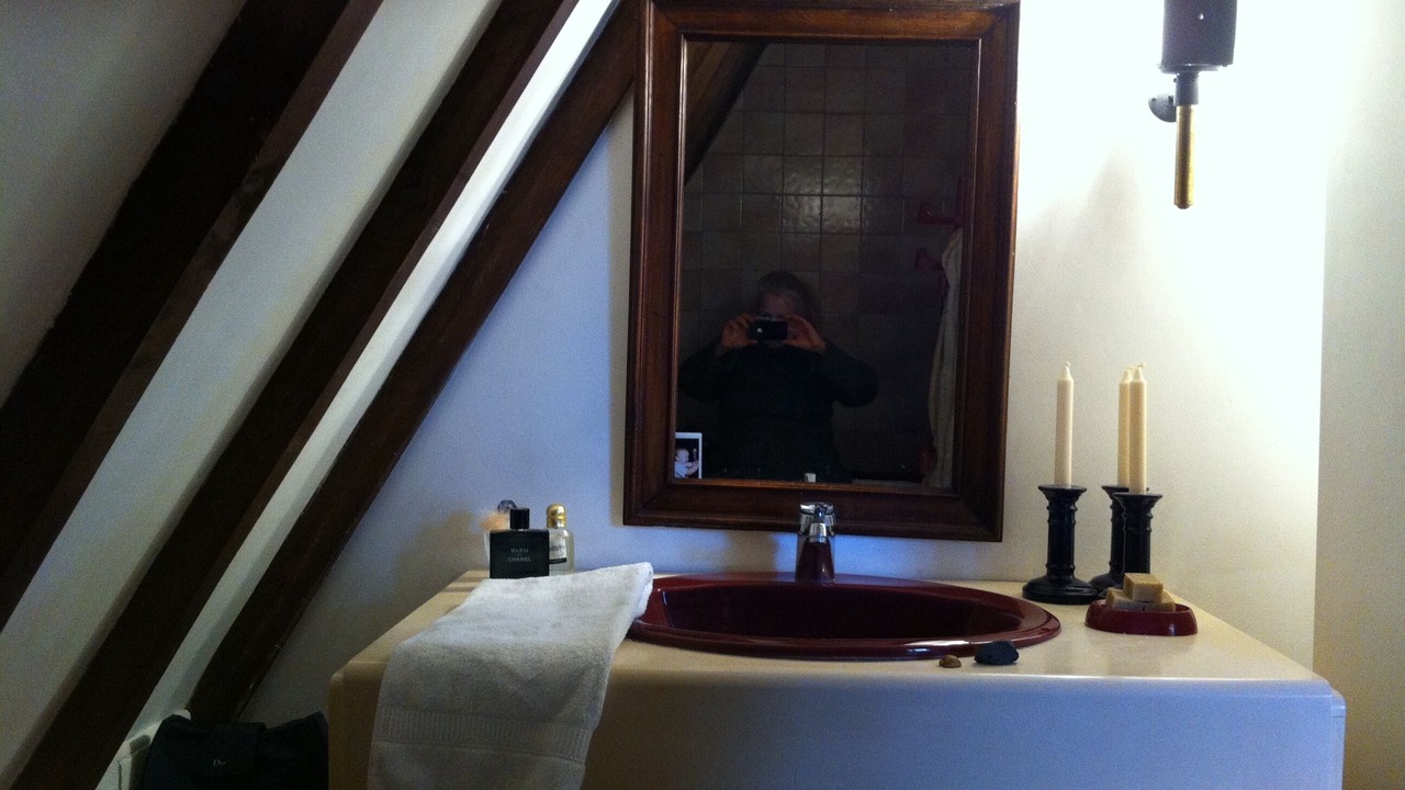 Photo of Bathroom in Buros