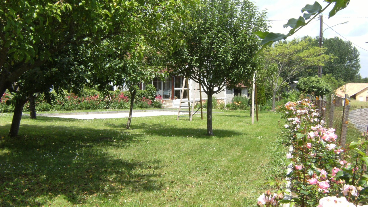 Photo of Outdoor in Douzillac