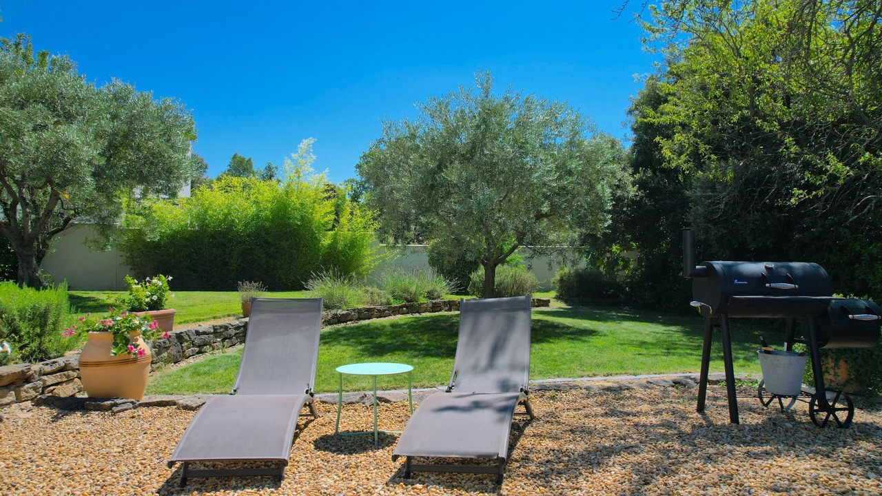 Photo of Outdoor in Saint-Pierre-de-Vassols