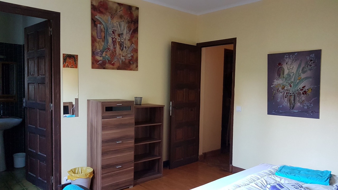 Photo of Bedroom in Lee