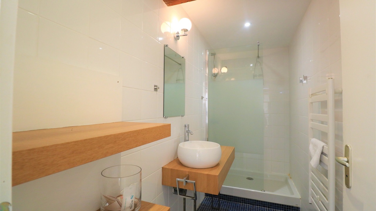 Photo of Bathroom in Meyrals