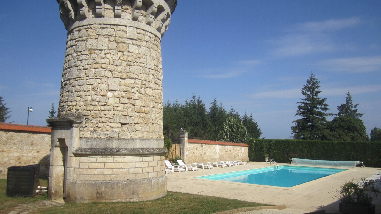 Photo of Outdoor in Charras