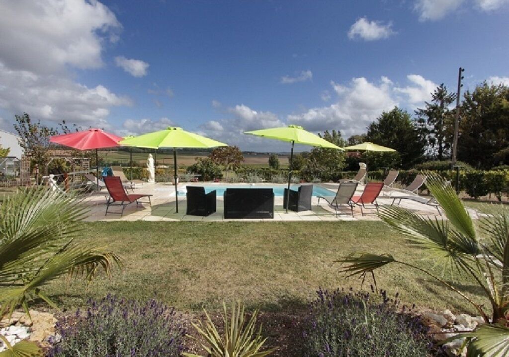 Photo of Outdoor in Saint-Maigrin