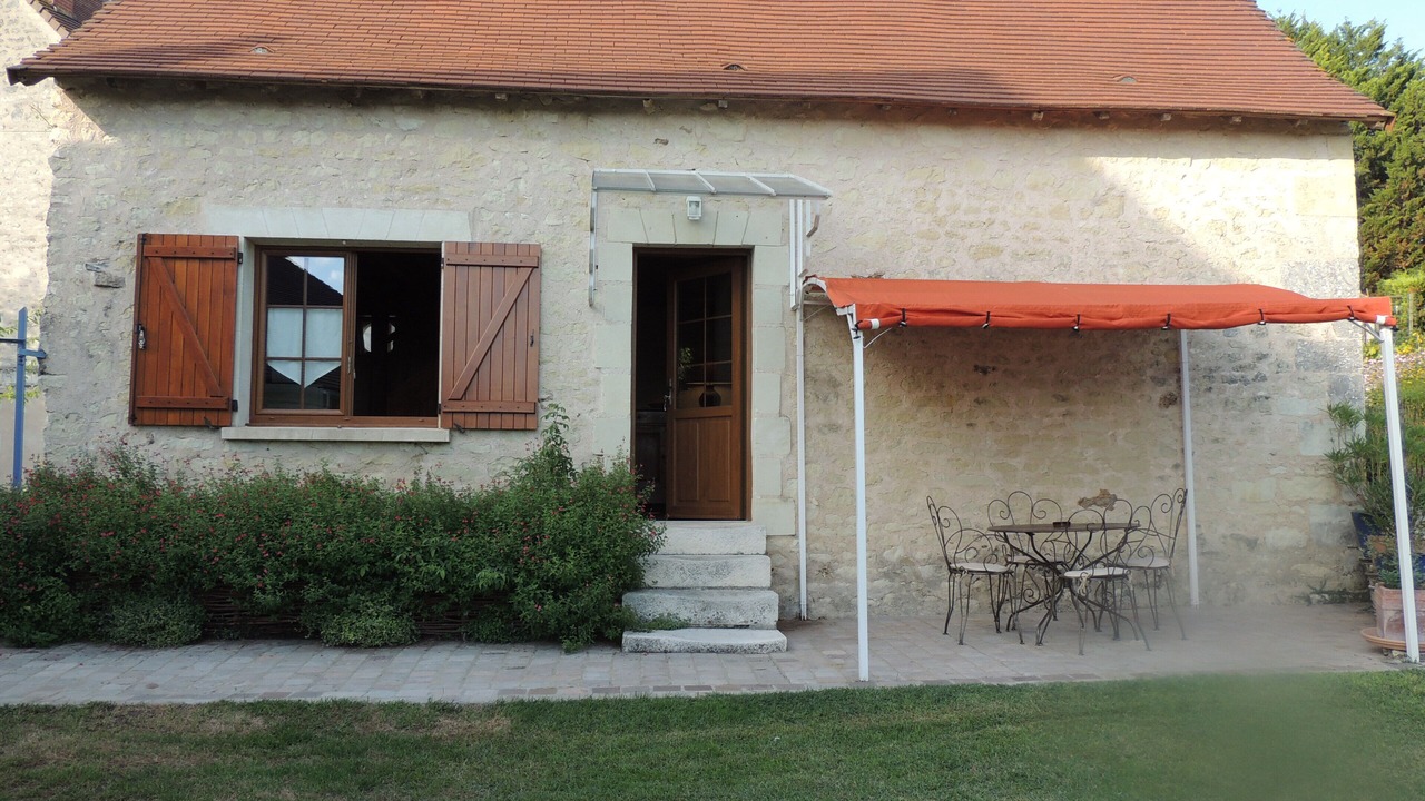 Photo of Outdoor in Senille