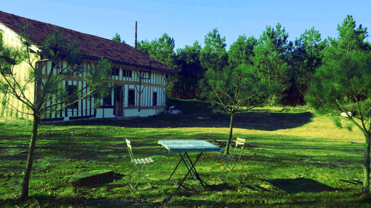 Photo of Outdoor in Lesperon