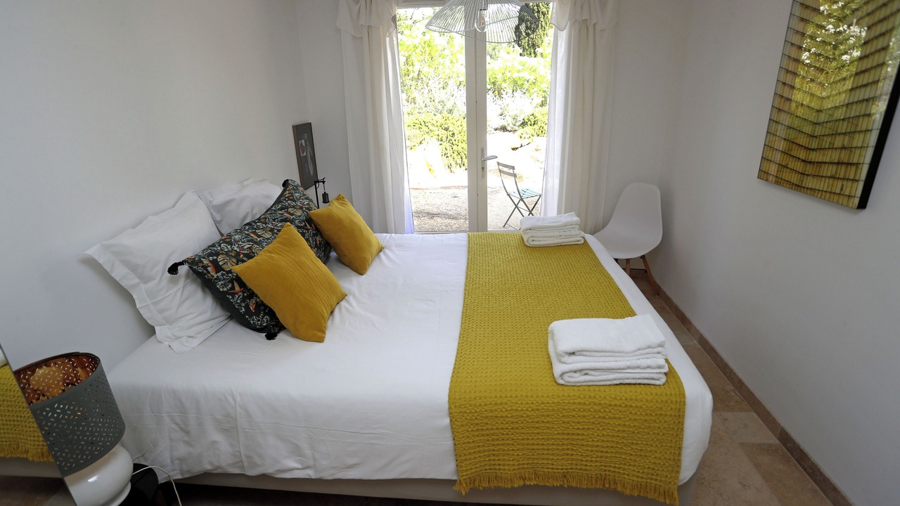 Photo of Bedroom in Les Baux-de-Provence