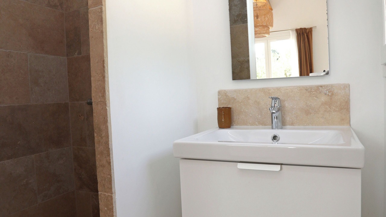 Photo of Bathroom in Les Baux-de-Provence