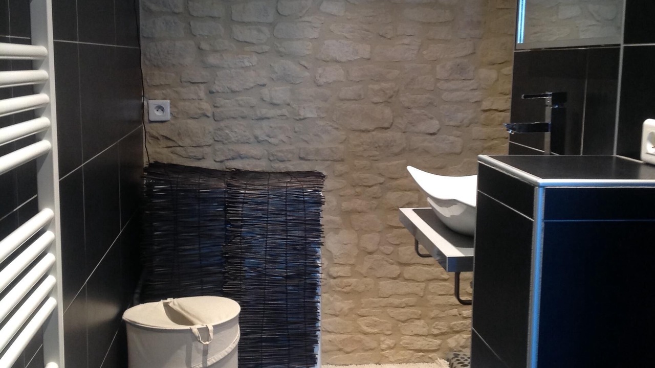 Photo of Bathroom in Perigueux