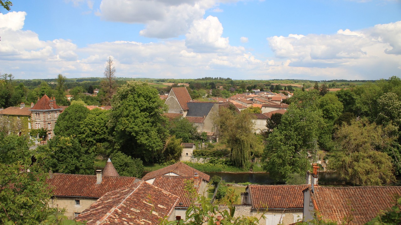 Photo of Outdoor in Nanteuil-en-Vallee