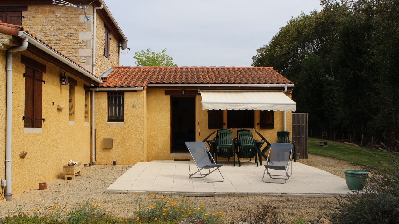 Photo of Patio Balcony in Nanteuil-en-Vallee