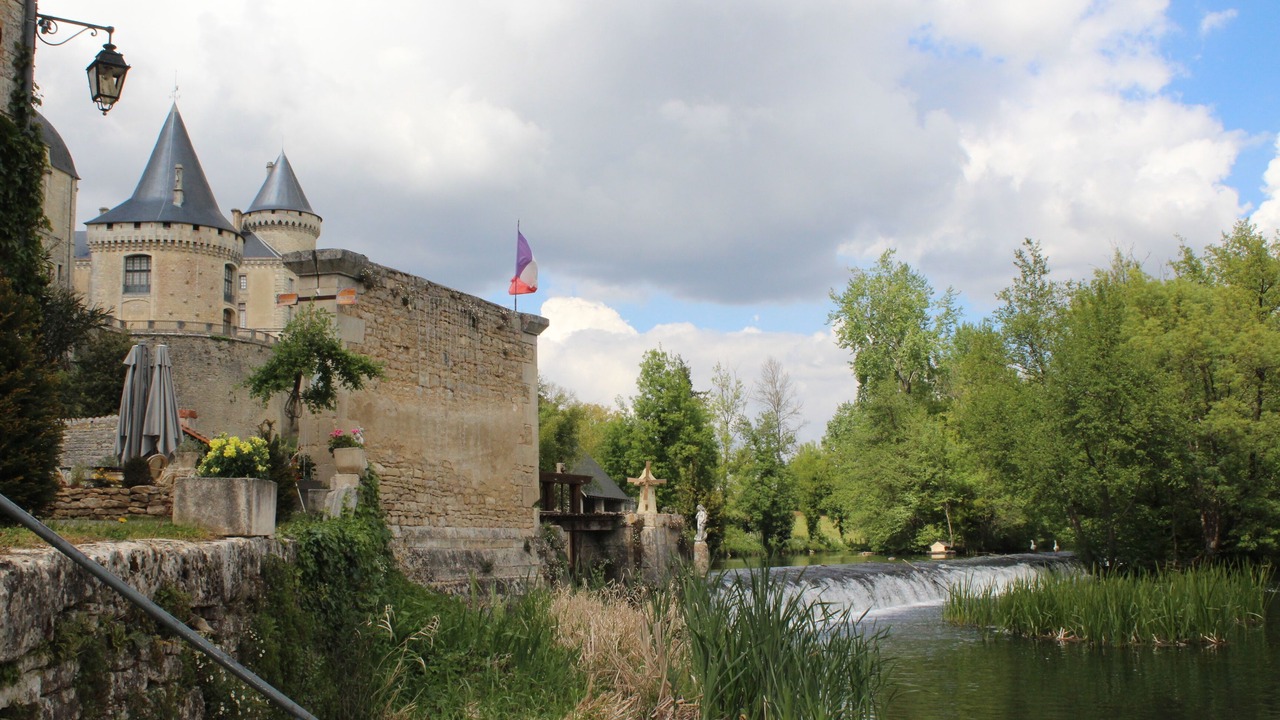 Photo of Others in Nanteuil-en-Vallee