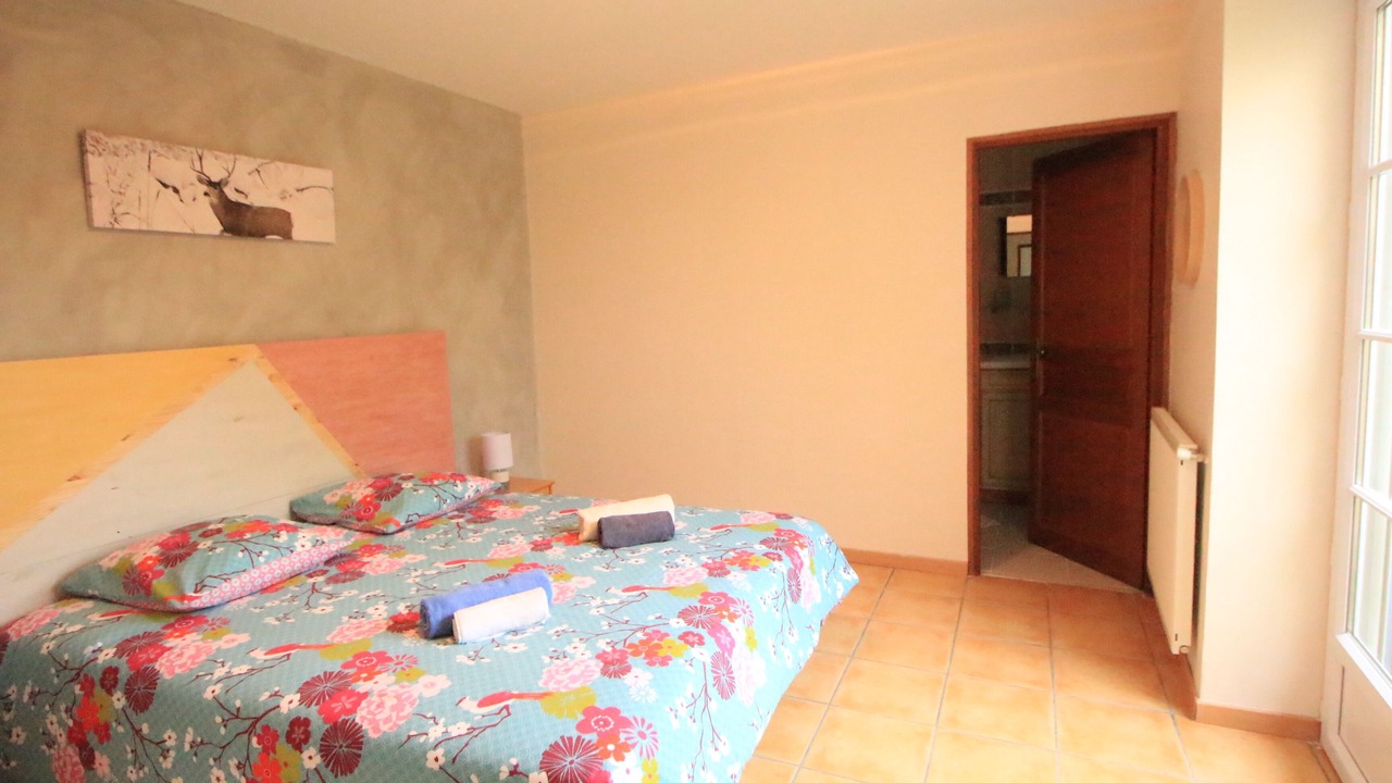 Photo of Bedroom in Le Buisson-de-Cadouin