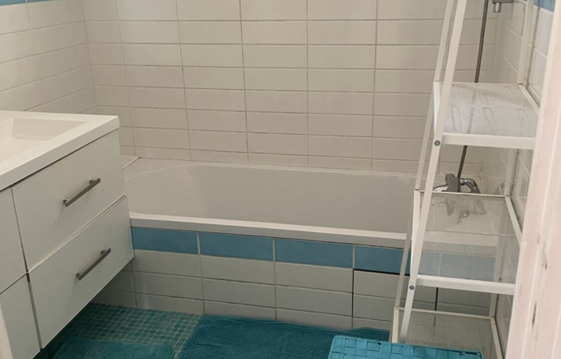 Photo of Bathroom in Carnoux-en-Provence