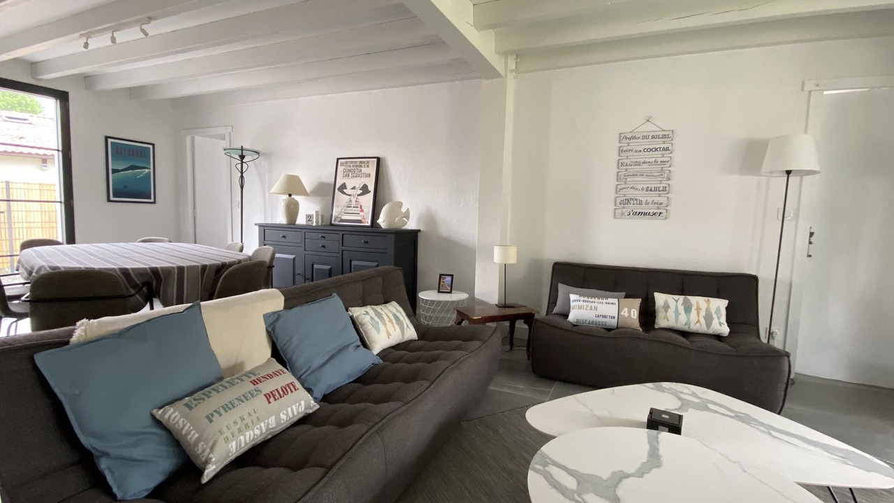 Photo of Livingroom in Messanges