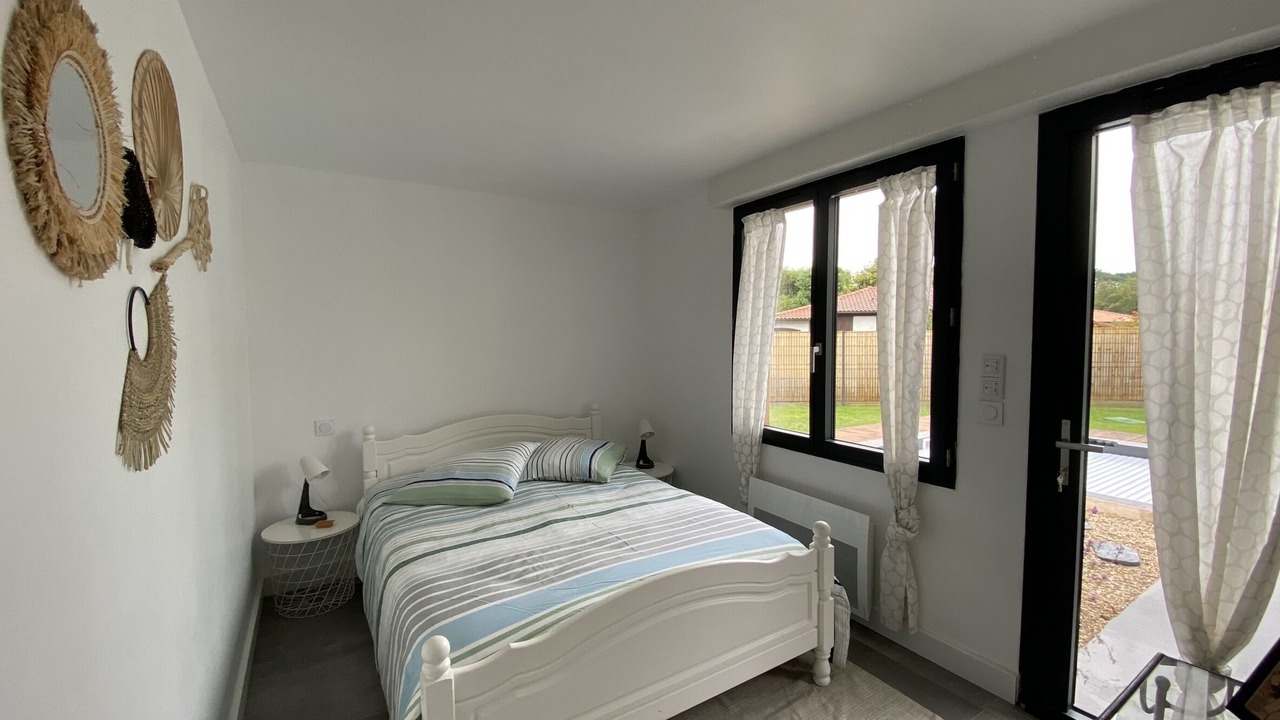 Photo of Bedroom in Messanges