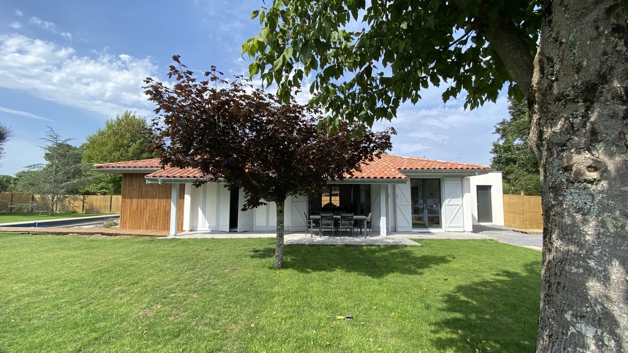 Photo of Outdoor in Messanges