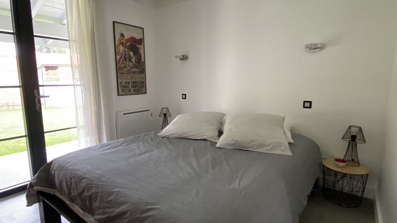Photo of Bedroom in Messanges