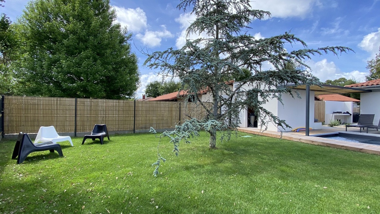 Photo of Outdoor in Messanges
