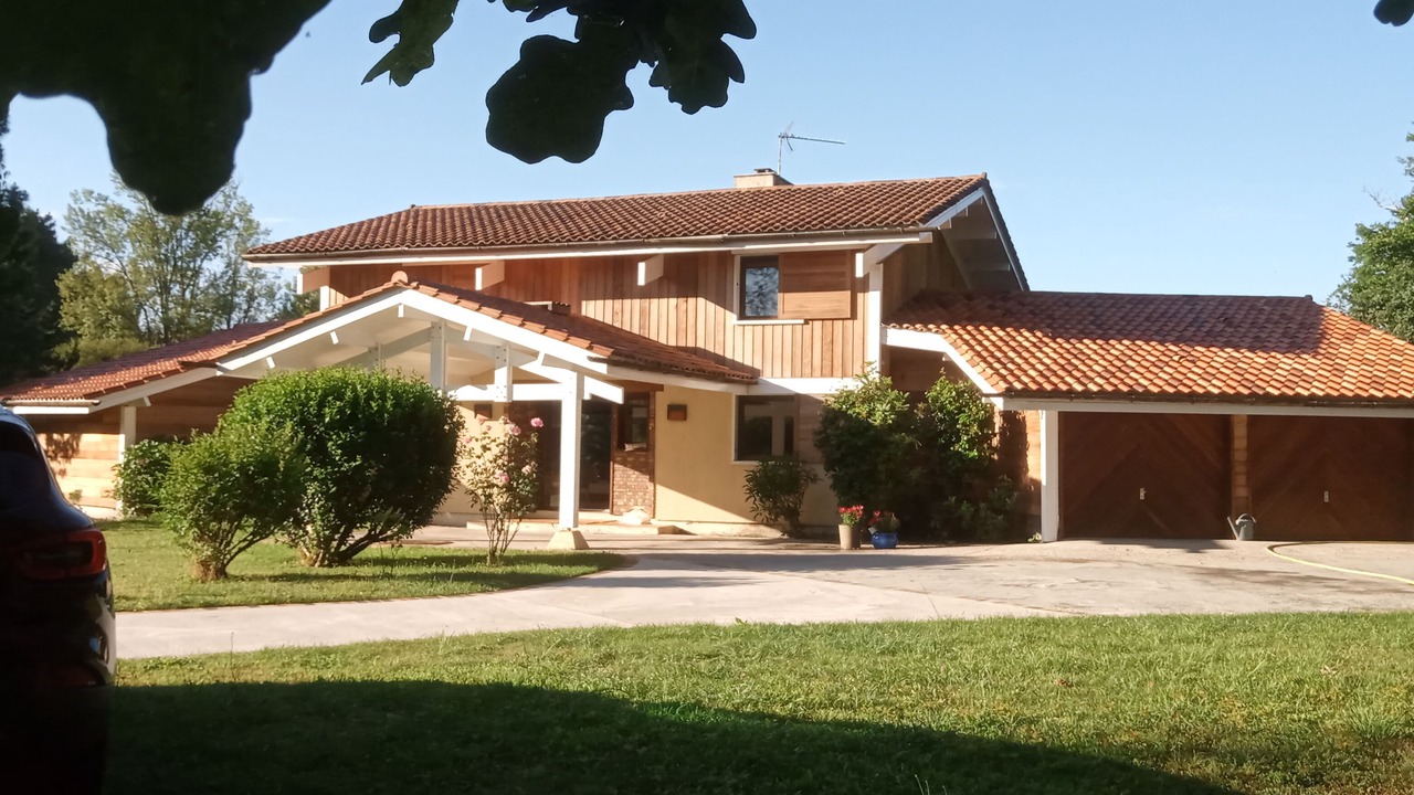 Photo of Outdoor in Saint-Sulpice-et-Cameyrac