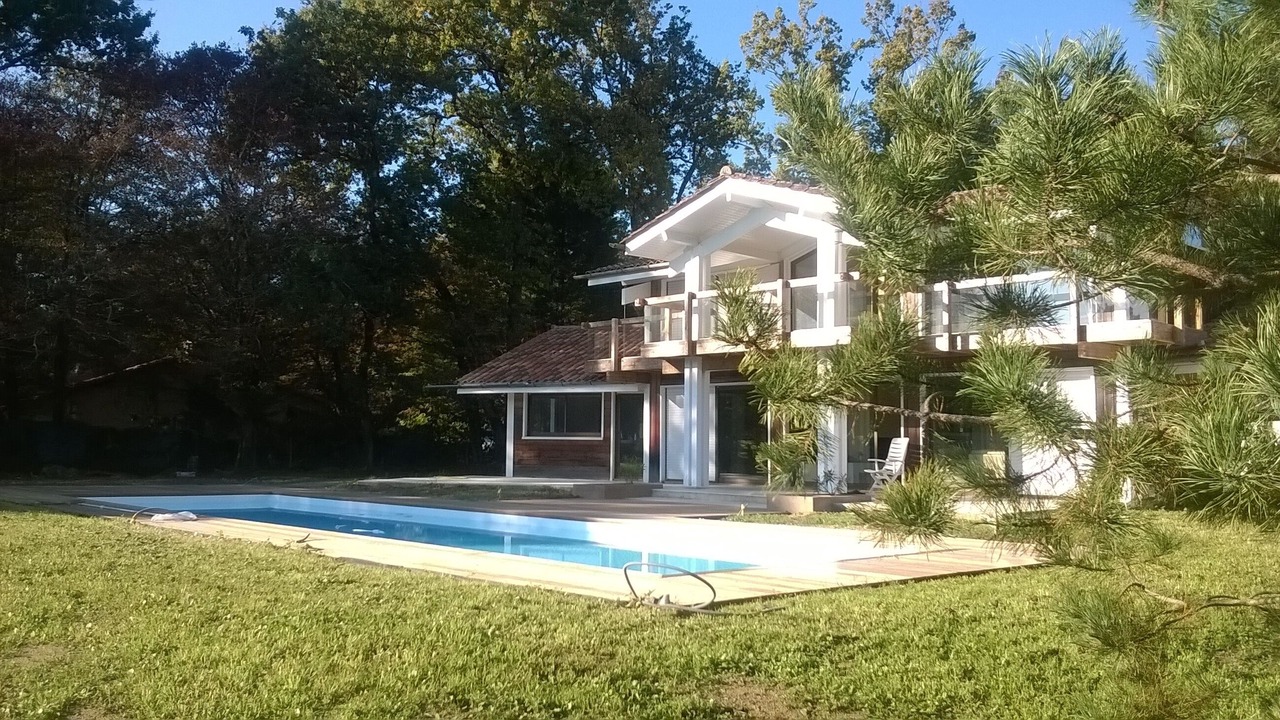 Photo of Outdoor in Saint-Sulpice-et-Cameyrac