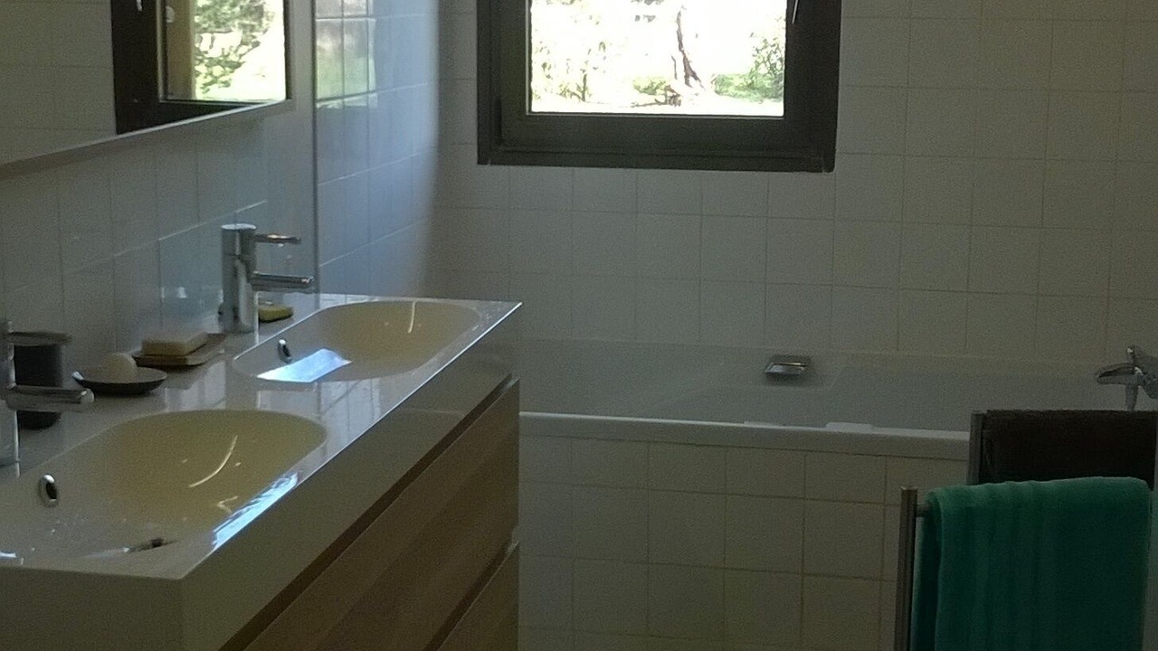 Photo of Bathroom in Saint-Sulpice-et-Cameyrac