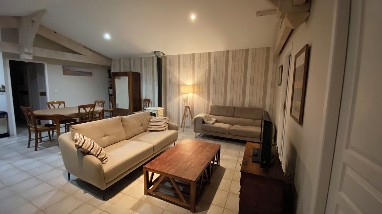 Photo of Livingroom in Beguey