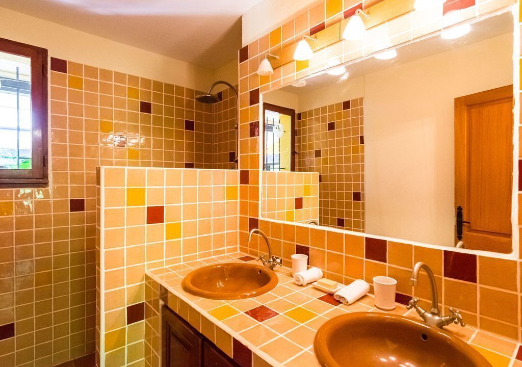 Photo of Bathroom in Auriol