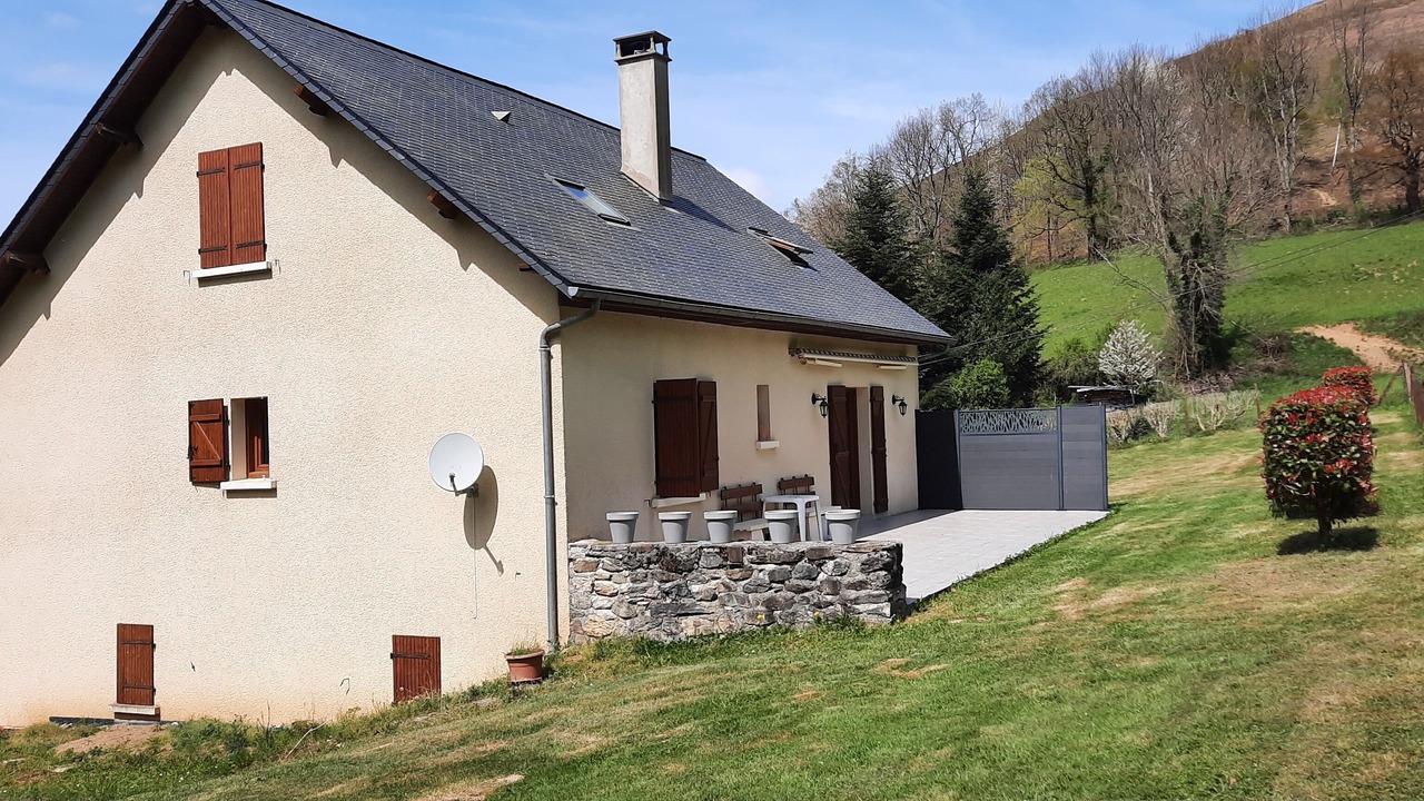 Photo of Outdoor in Accous
