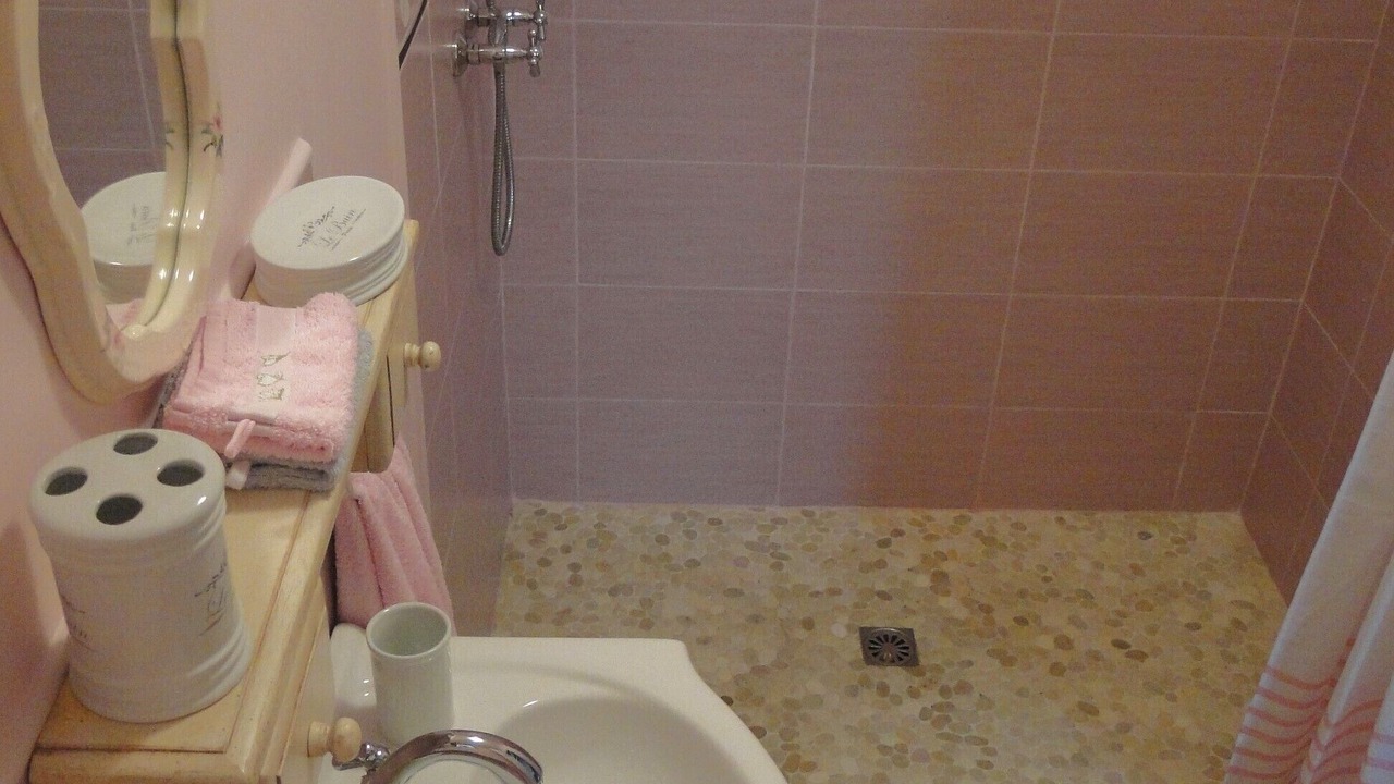 Photo of Bathroom in Andilly