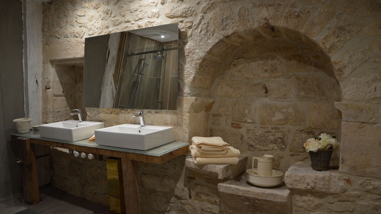 Photo of Bathroom in Issigeac