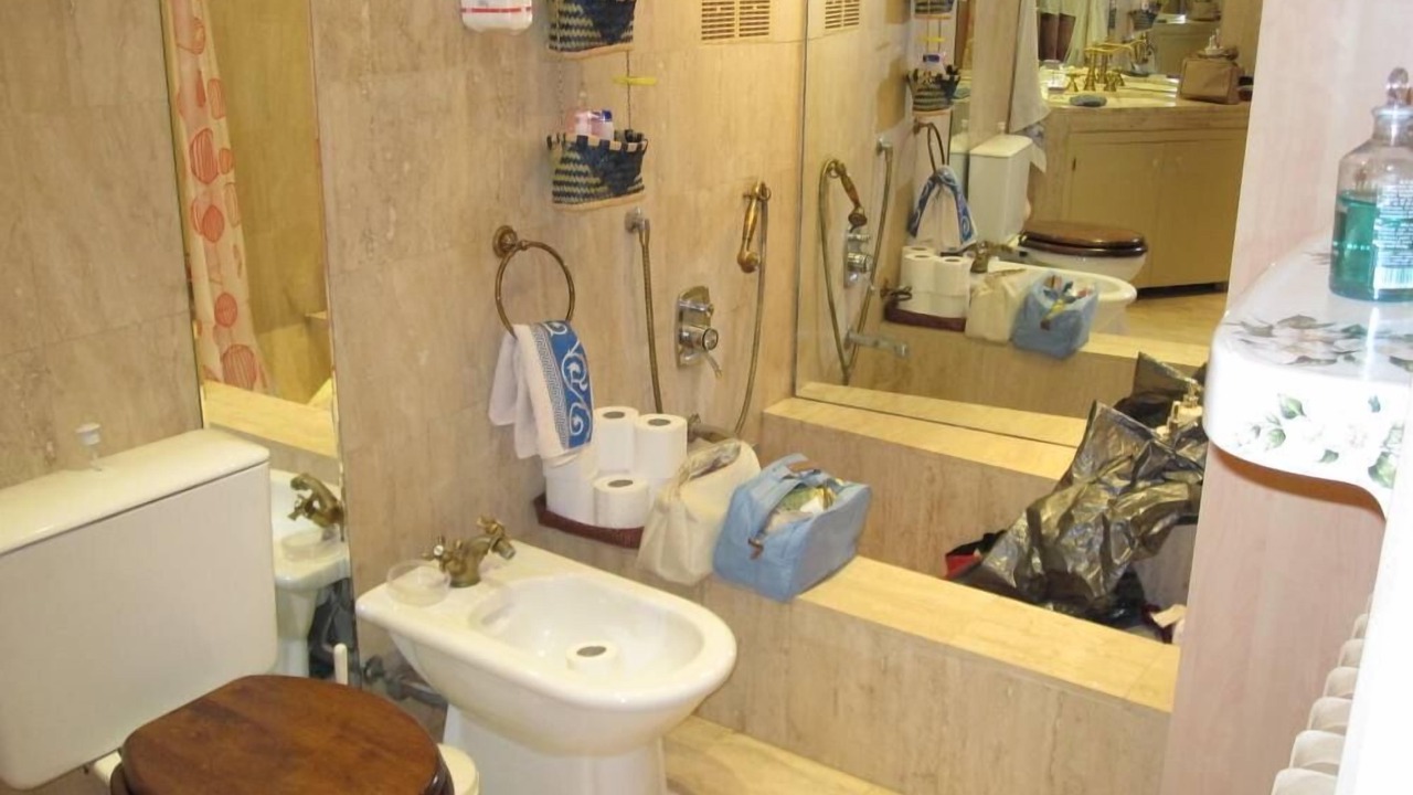 Photo of Bathroom in Hyeres City Centre