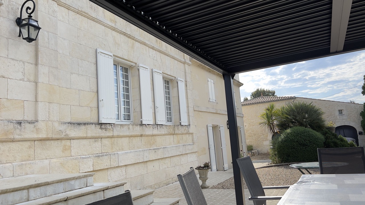 Photo of Outdoor in Villars-en-Pons