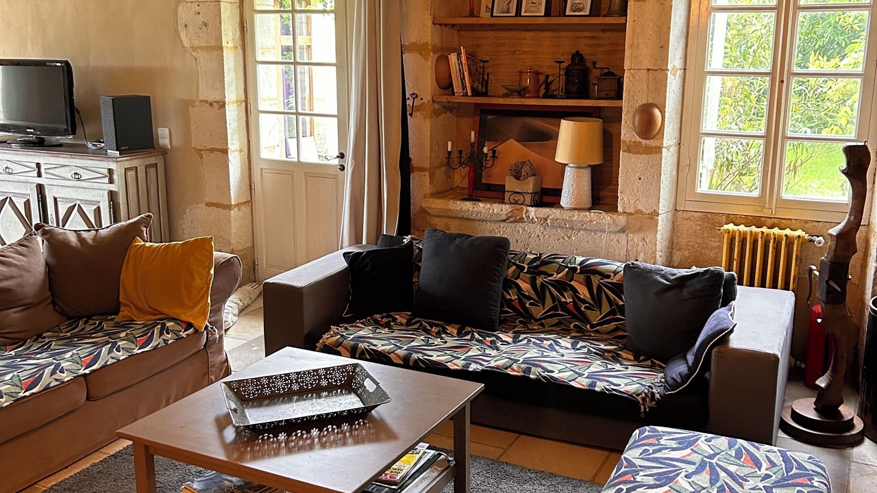 Photo of Livingroom in Bourrou