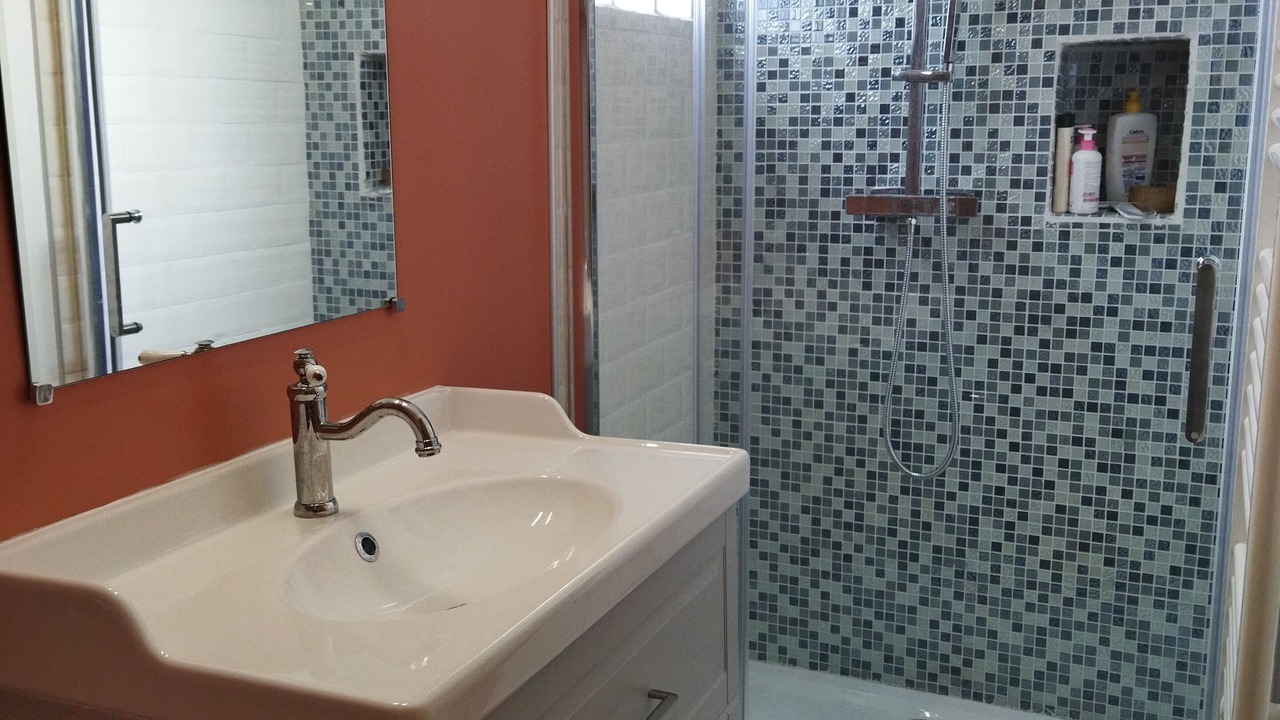 Photo of Bathroom in Ambares-et-Lagrave