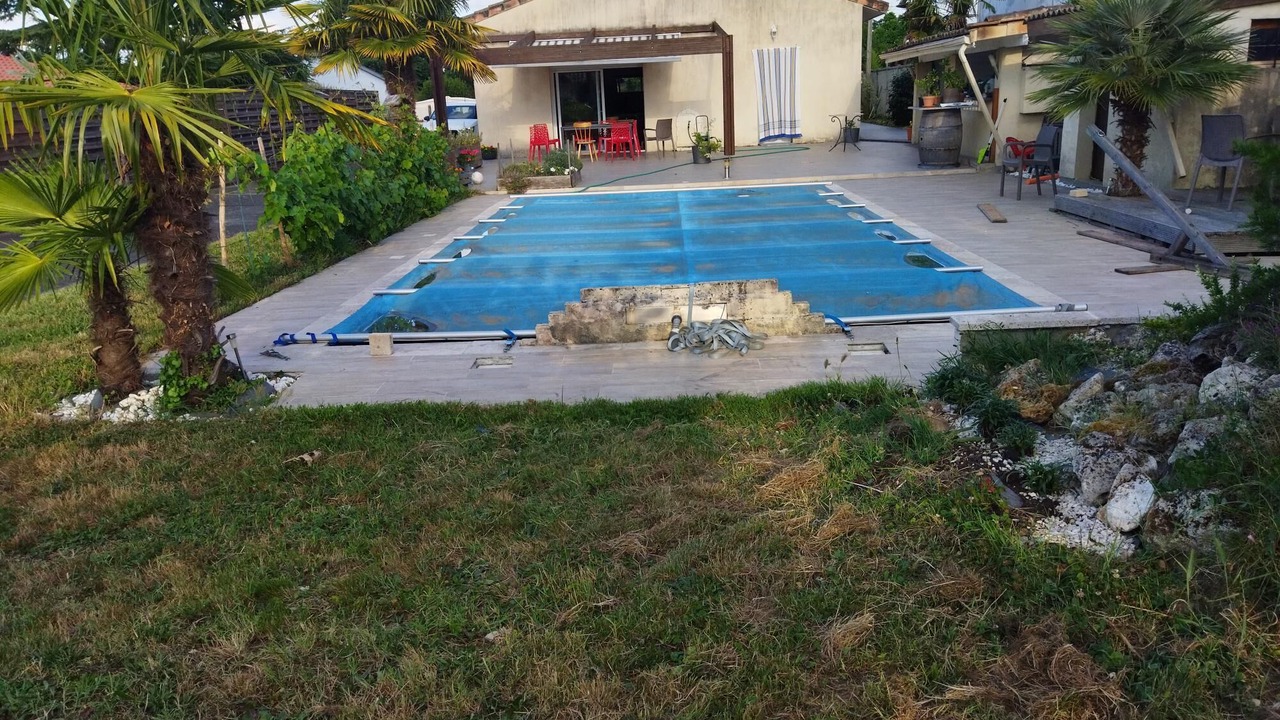 Photo of Outdoor in Ambares-et-Lagrave
