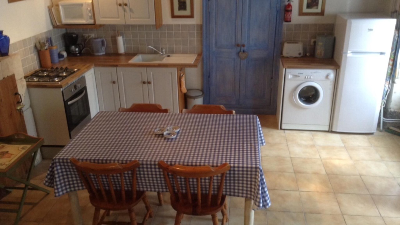 Photo of Kitchen in Saint-Remy-sur-Creuse