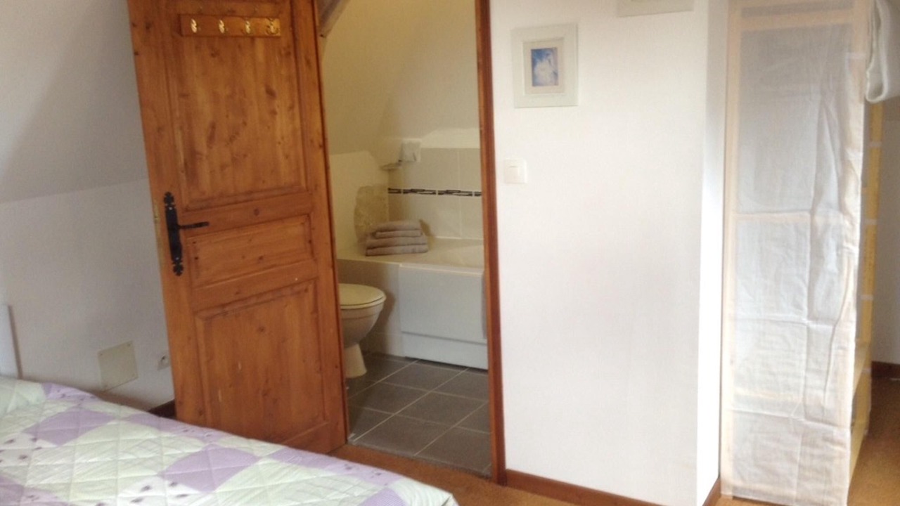 Photo of Bedroom in Saint-Remy-sur-Creuse