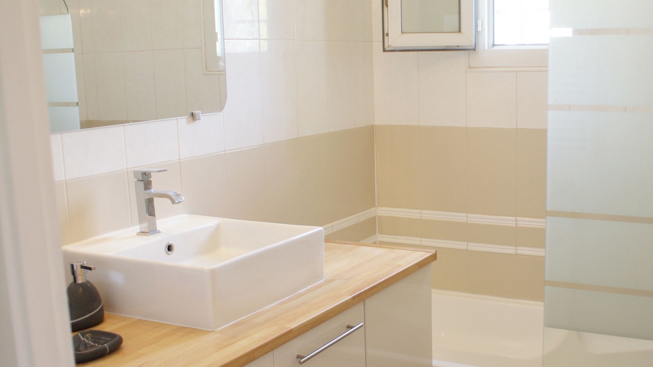 Photo of Bathroom in Le Chateau-d'Oleron